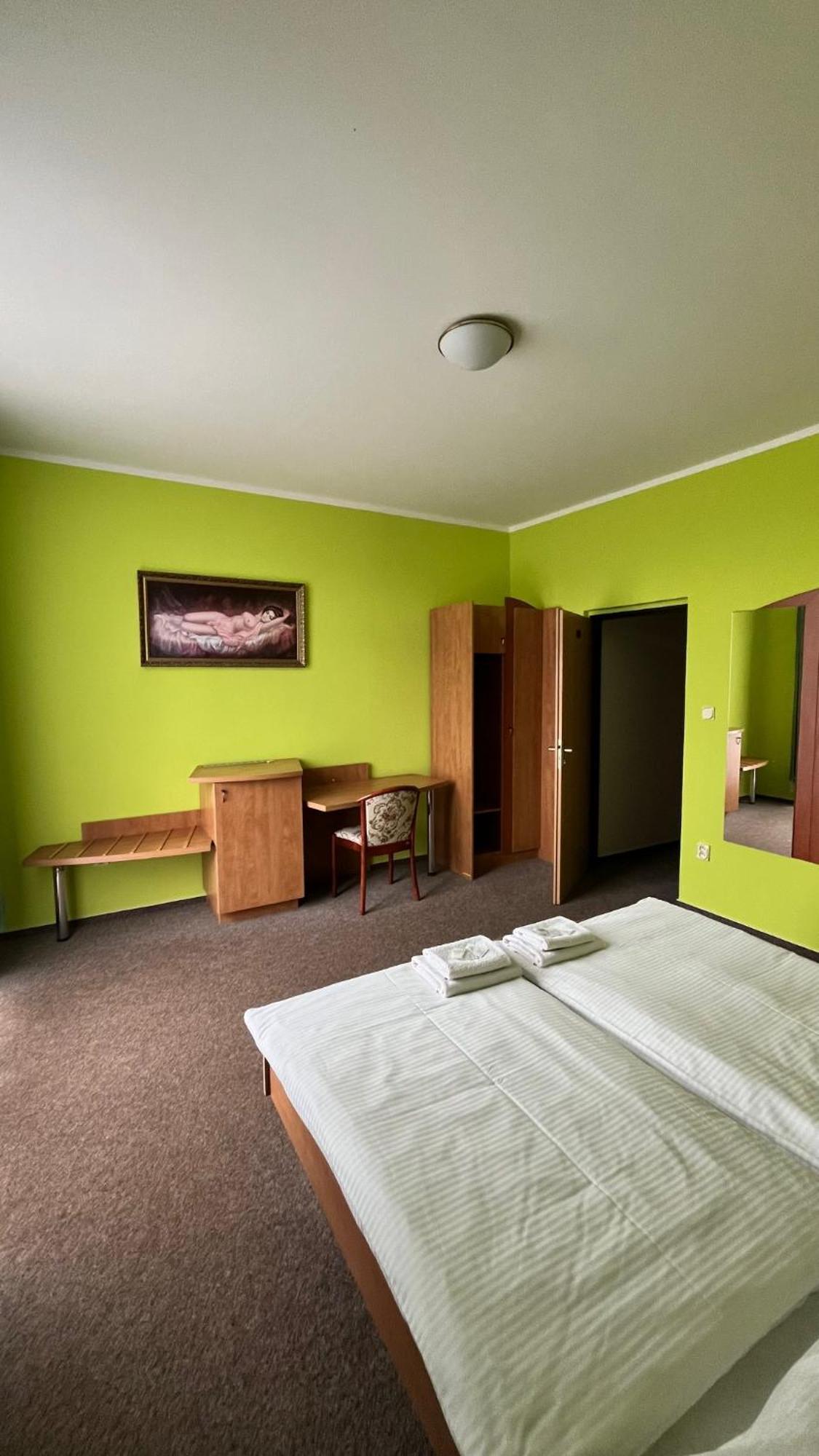 Grandhotel Nový Bor 外观 照片