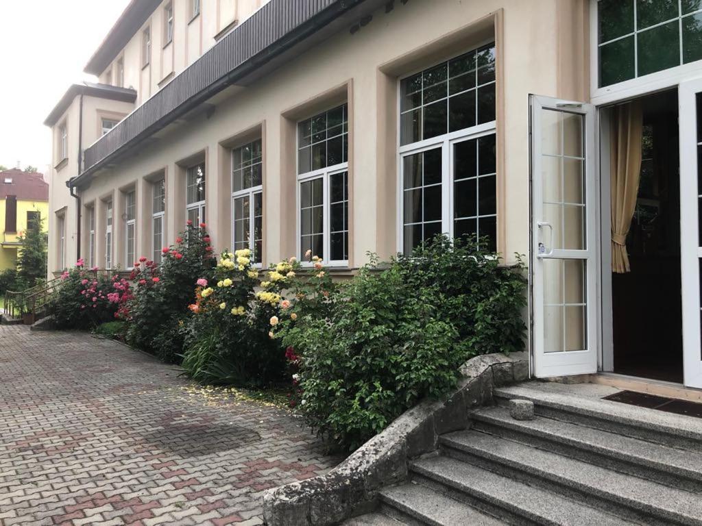 Grandhotel Nový Bor 外观 照片