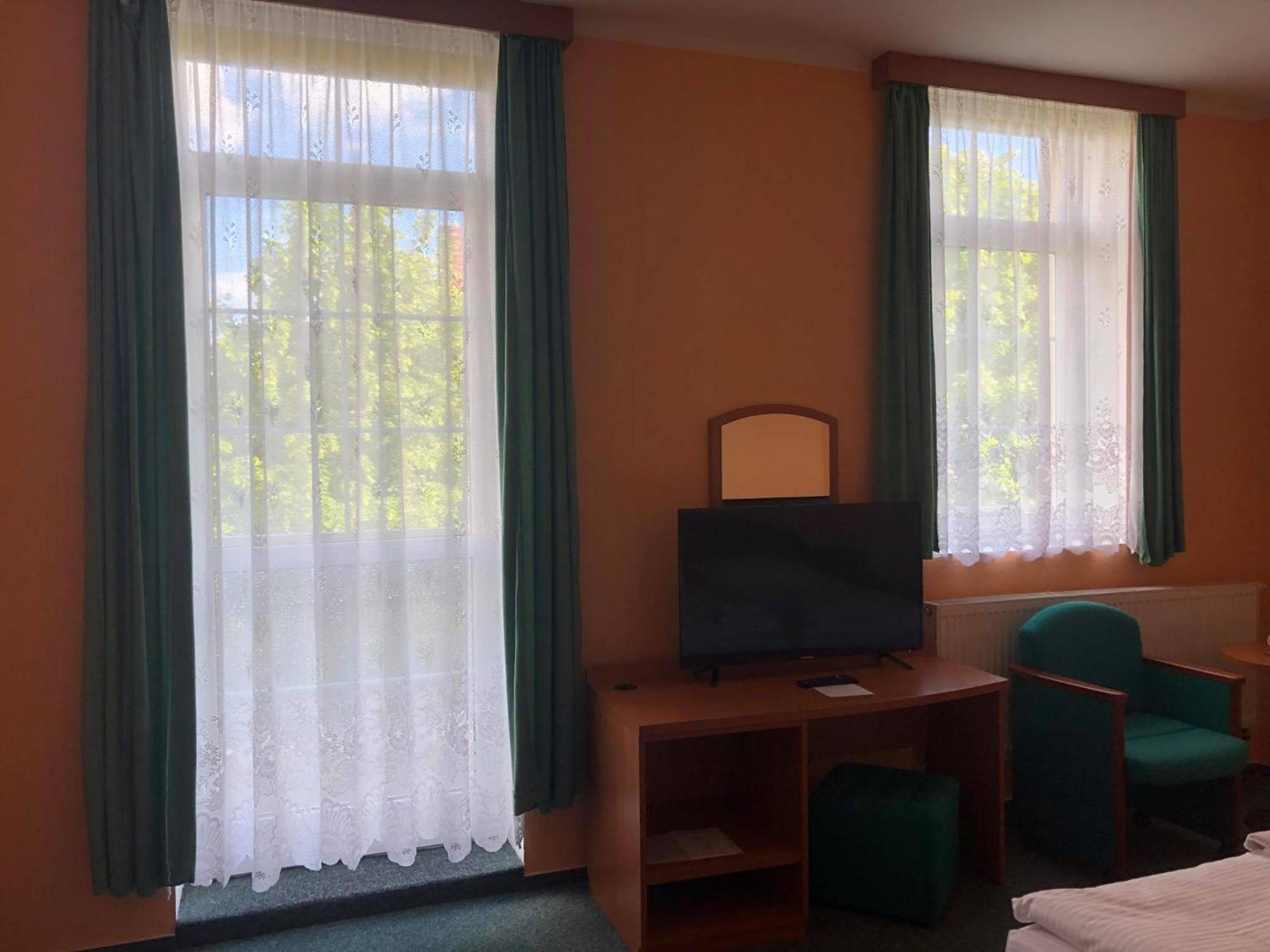 Grandhotel Nový Bor 外观 照片